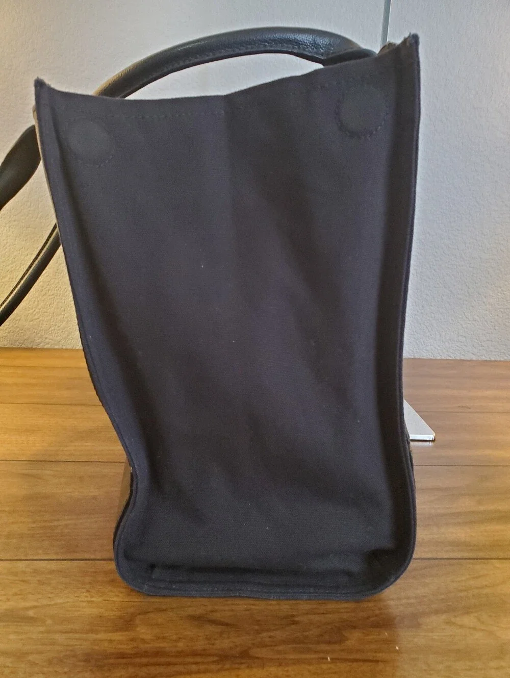 TORY BURCH LEATHER ELLA TOTE IN PERFECT LIKE NEW CONDITION!